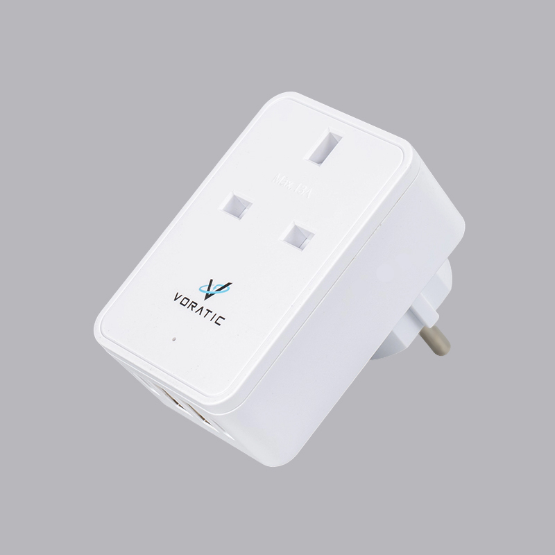 VT-924-DE RA go dtí an Ghearmáin, 1 soicéad, 2 calafoirt USB, 2 adapter calafoirt typeC