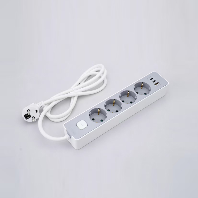 LOB-05K-AC Stiall cumhachta 5-asraon de chineál Gearmánach le lasc, charger tapa PD, 1 USB-A agus 2 chalafort Cineál-C Ilshoicéad